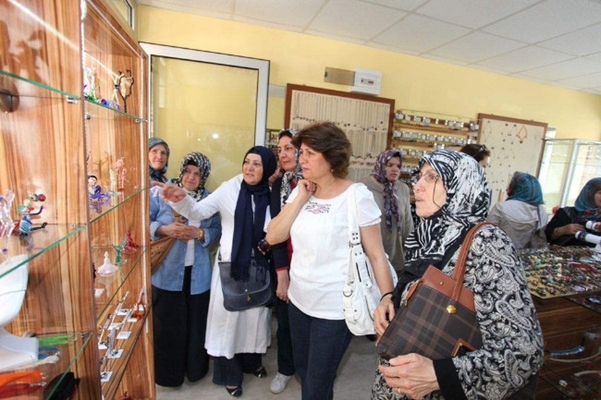 Arasta\'da Bayram Hareketliliği