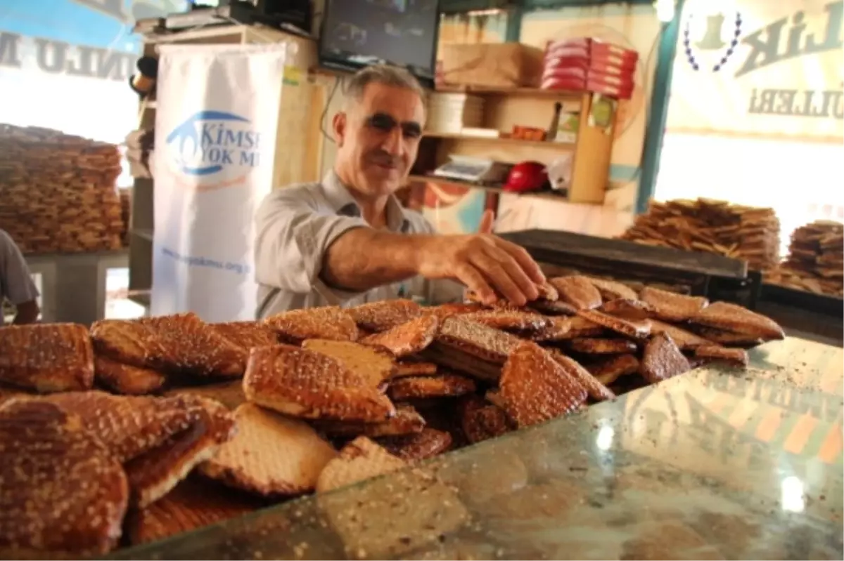 Bayram Külünçesi Kimse Yok mu Dan