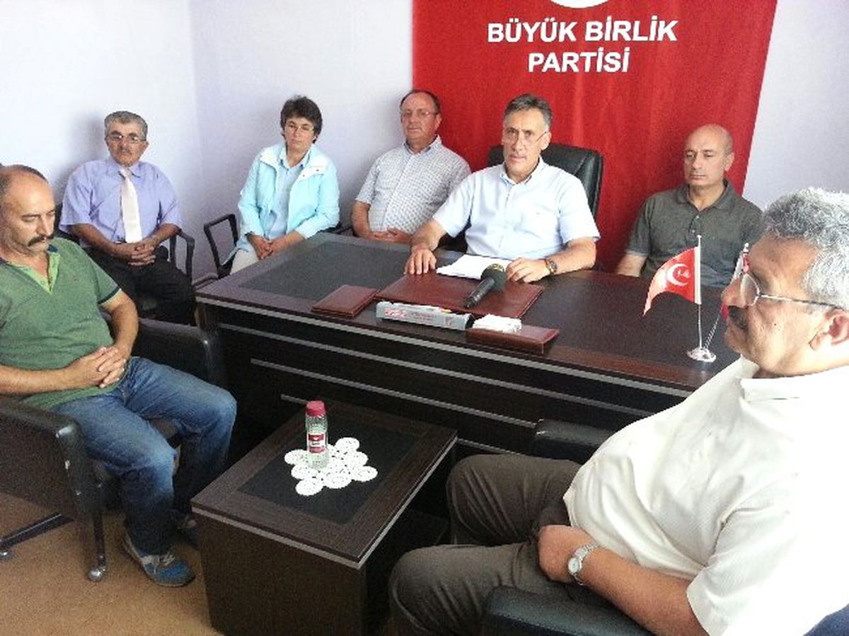 Bbp, İftarı İptal Edip İhtiyaç Sahiplerine Yardım Etti