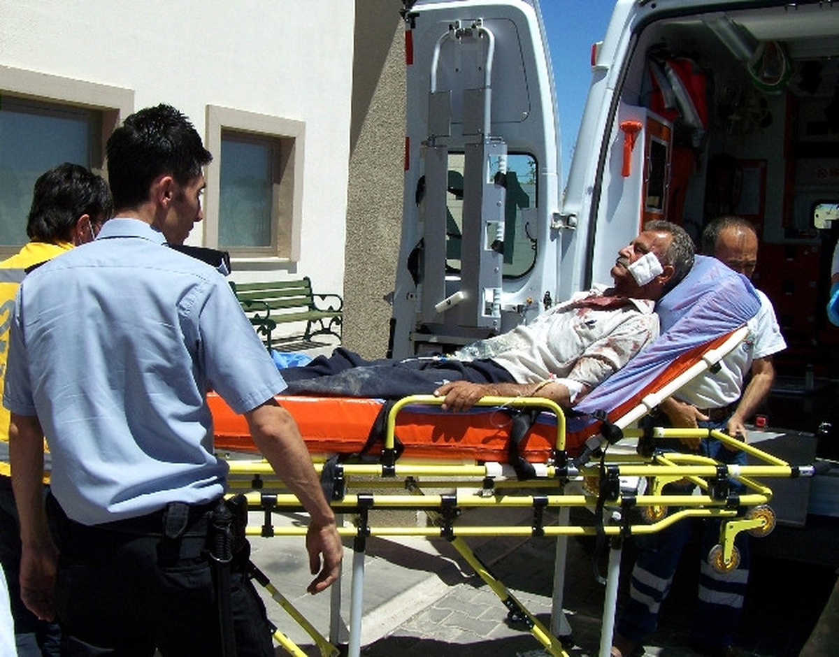 Besni\'de Trafik Kazası: 1 Ölü, 1 Yaralı