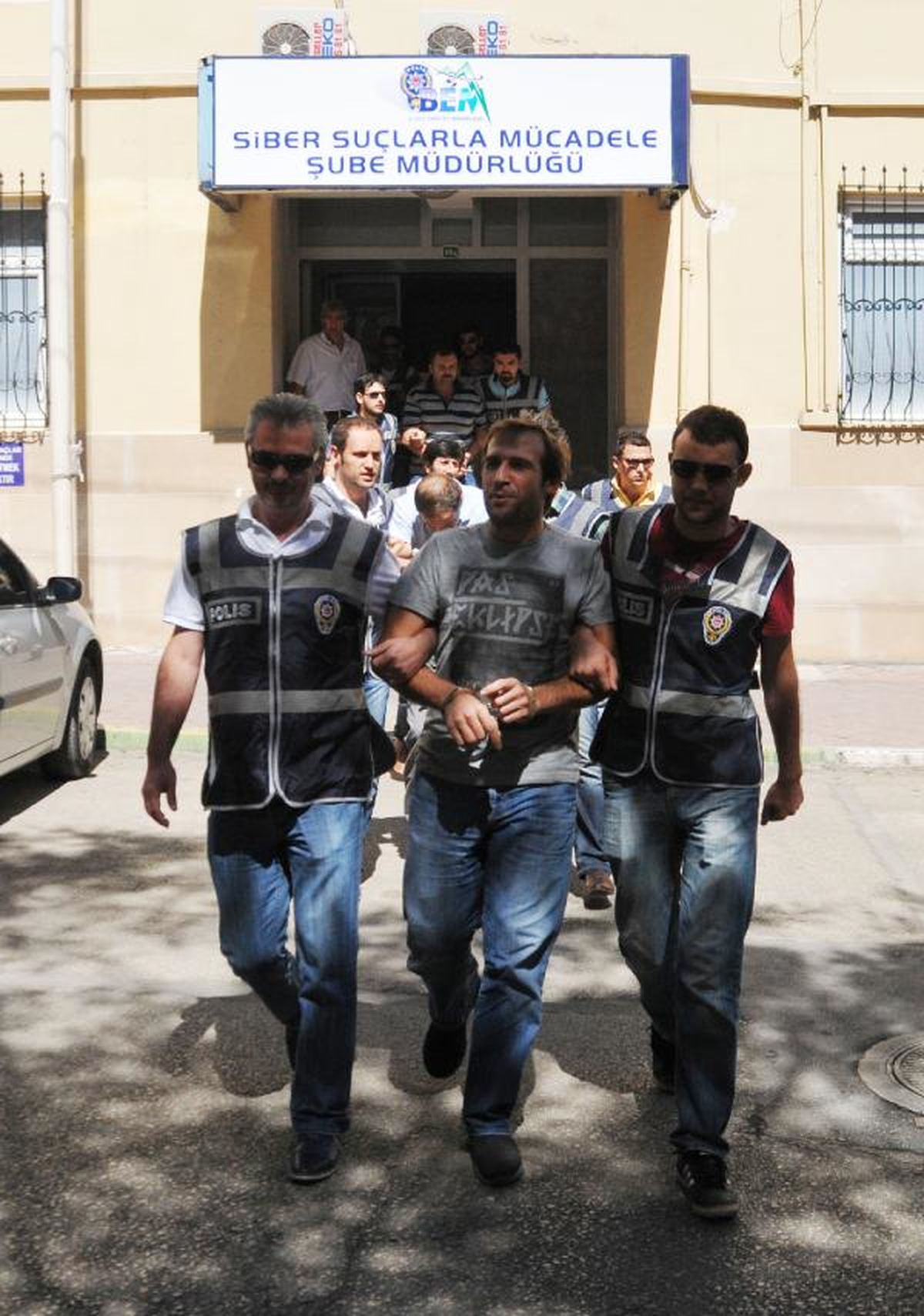 Bursa\'da Atm Dolandırıcılarına Operasyon: 7 Gözaltı