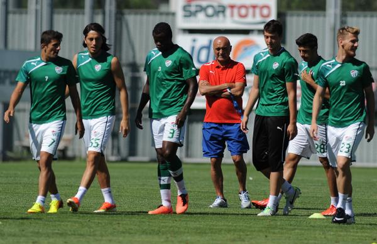 Bursaspor\'da Vojvodina Hazırlıkları Devam Ediyor