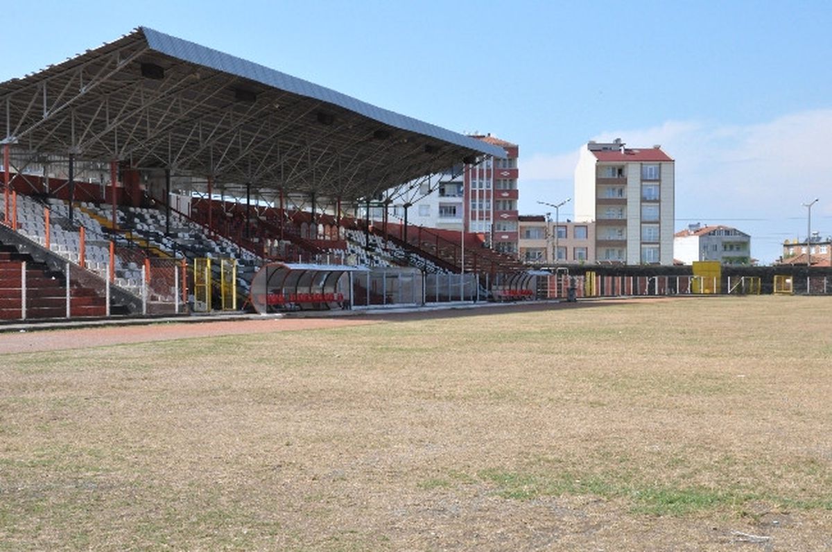 Çim İhalesi İptal Edildi, Yeni Stat Yapılacak