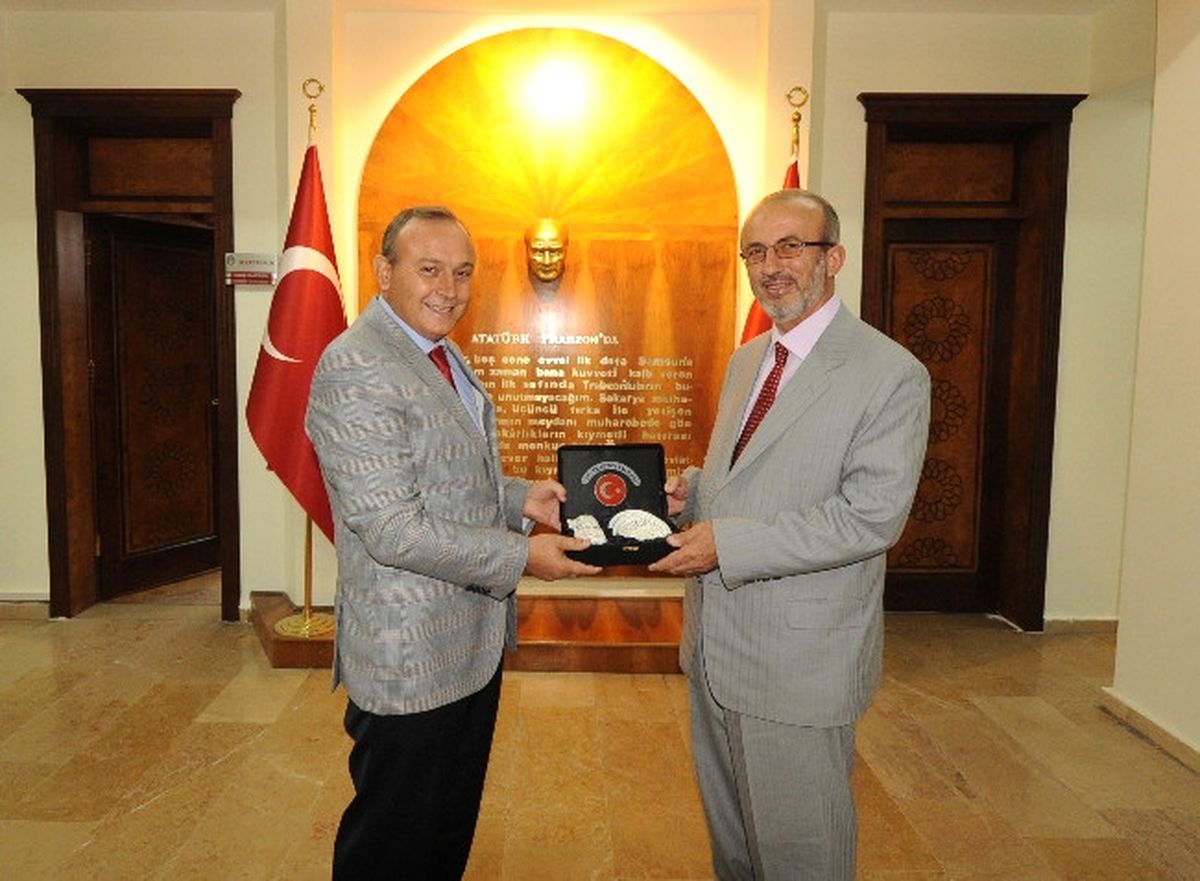 Denizli\'ye Atanan Trabzon İl Müftüsü Çakı\'dan Veda Ziyareti