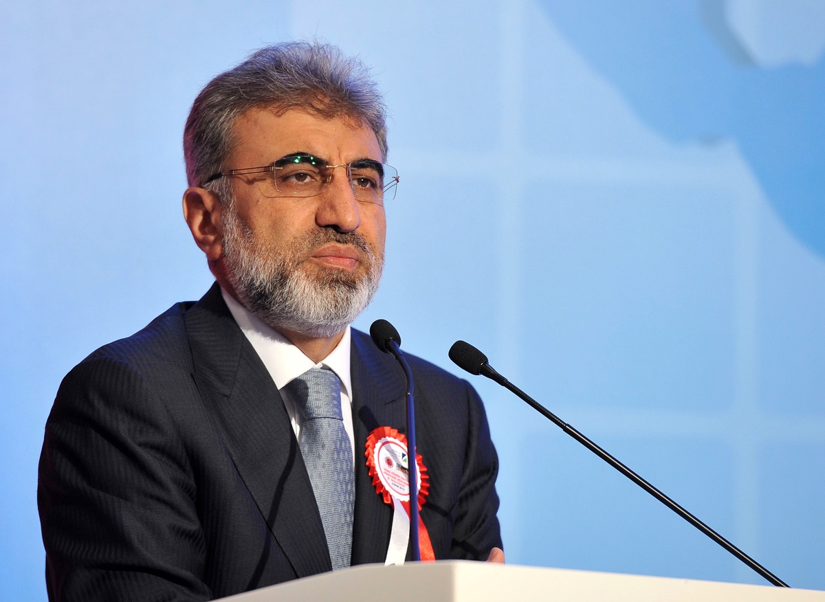 Enerji Bakanı: Cadde ve Sokak Aydınlatma Bedelleri Konut Abonelerine Yansıtılmıyor
