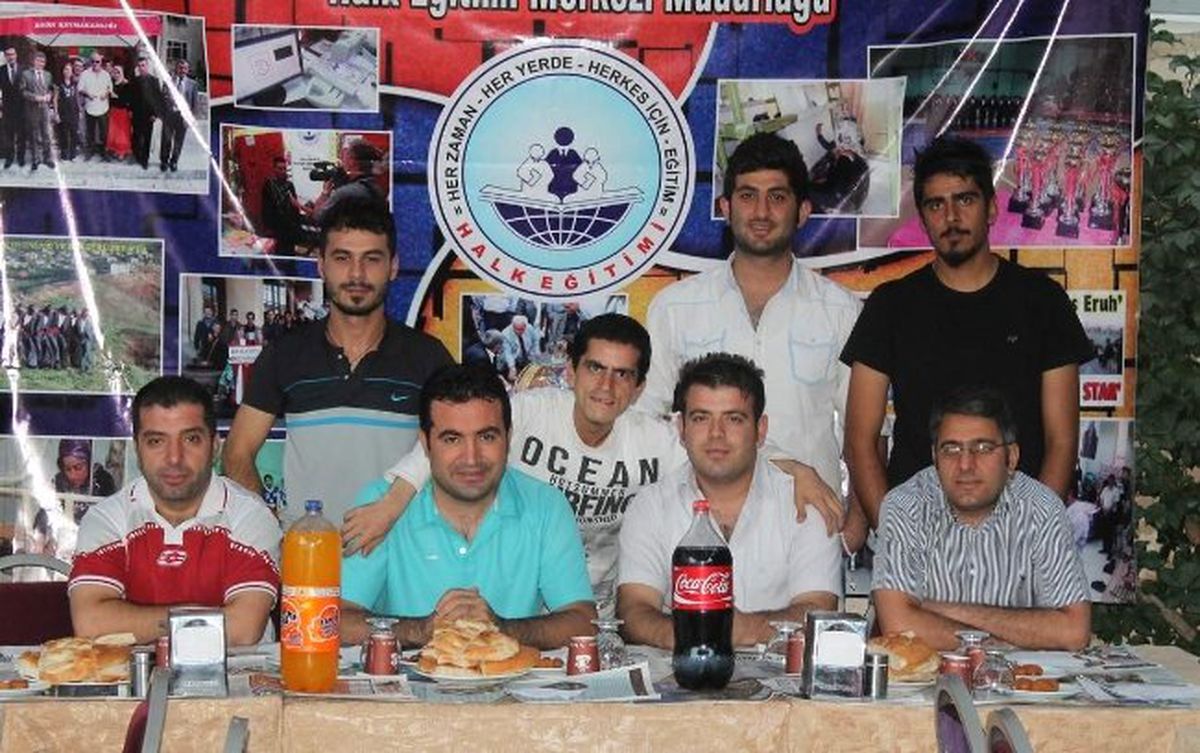 Eruh\'ta Usta Öğreticiler İftar Yemeğinde Bir Araya Geldi