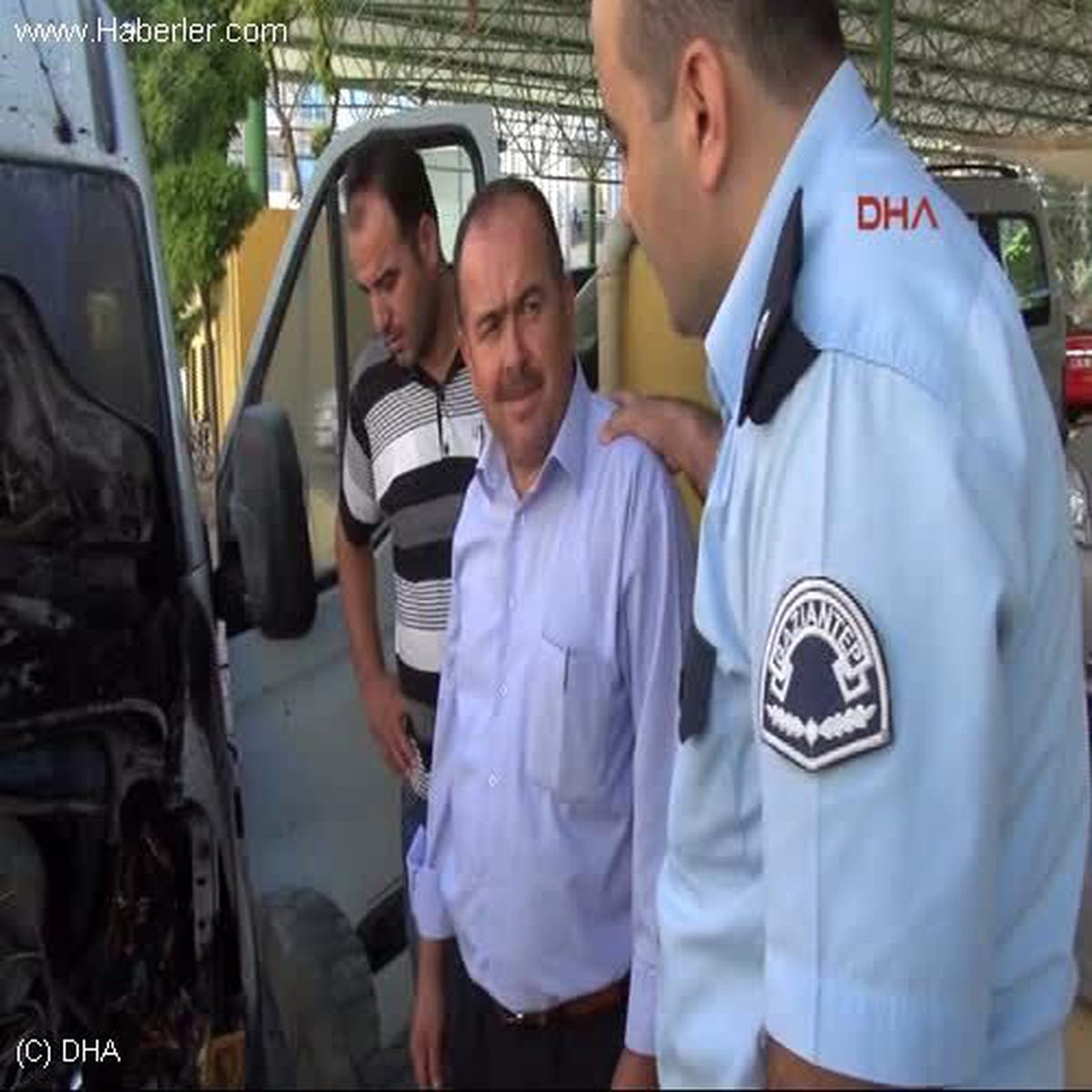 Gaziantep Park Halindeki Minübüs Yandı