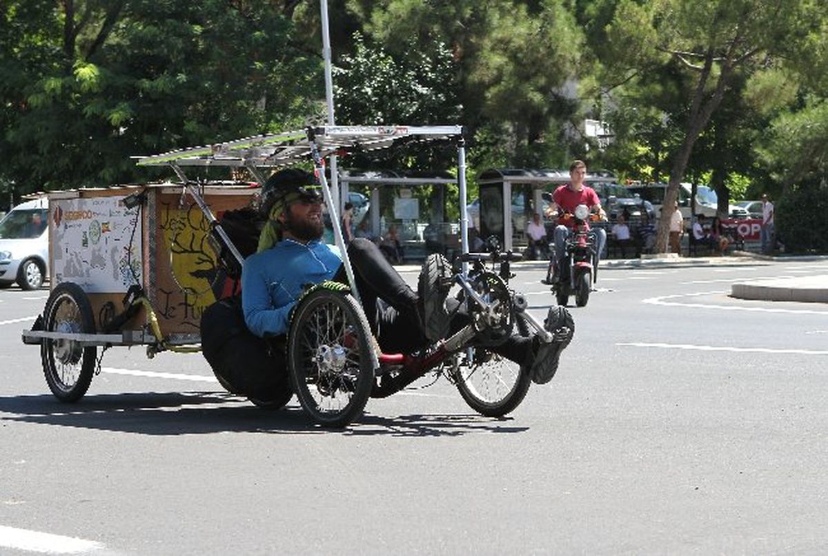 Görme Özürlü Fransız Dünya Turuna Çıktı