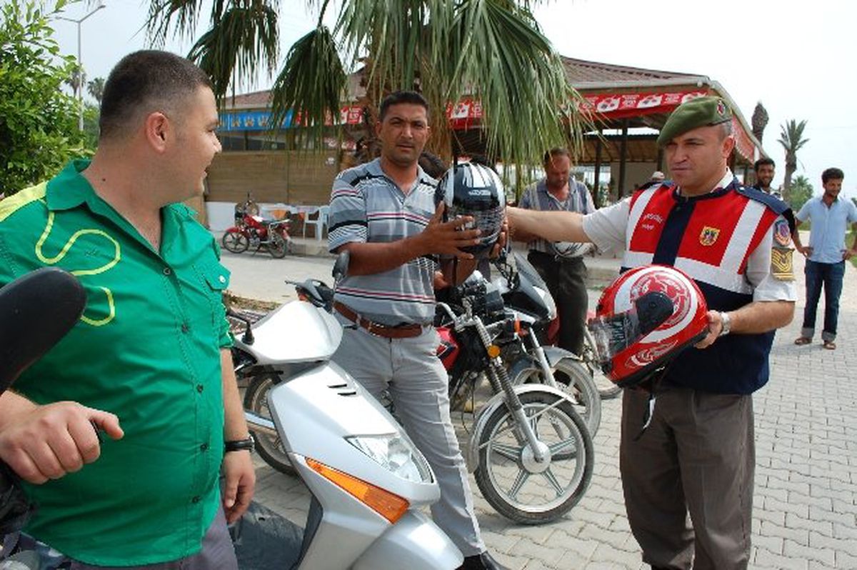 Jandarmadan \'Eğitici Trafik Seminerleri\'
