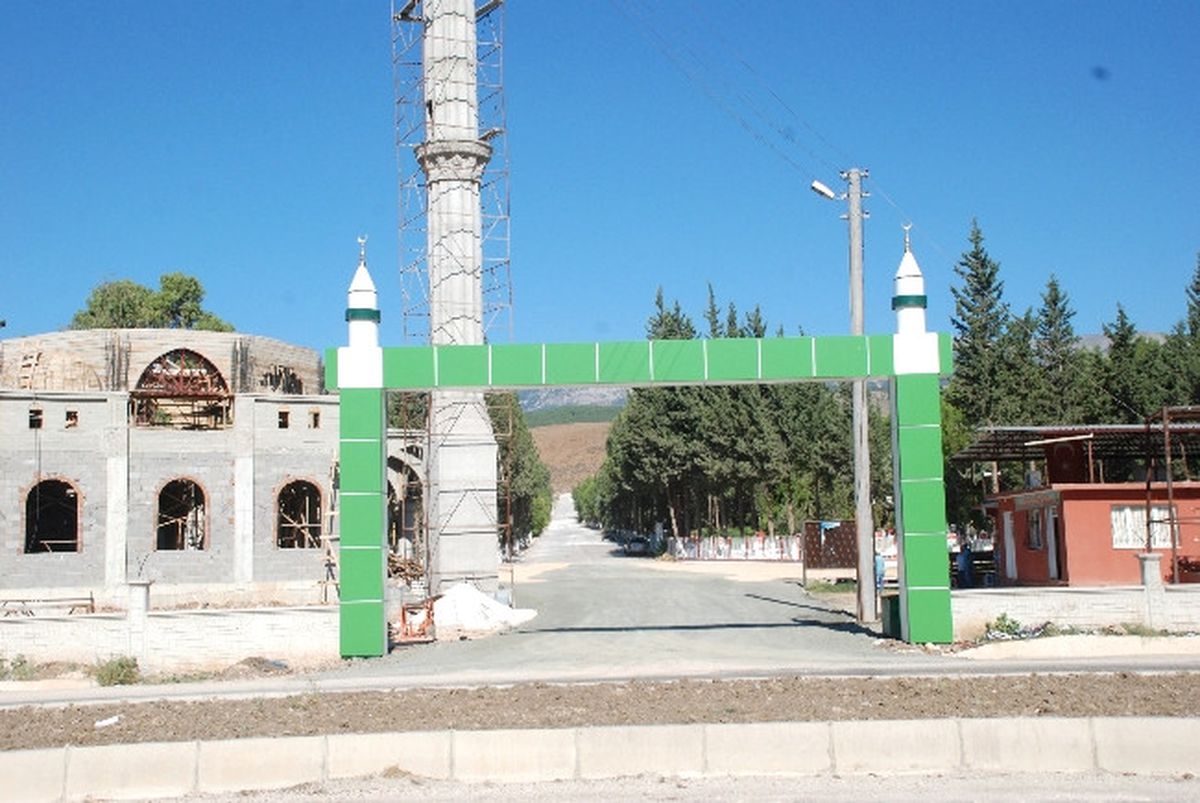Kırıkhan\'daki Mezarlıklara Bayram Düzenlemesi