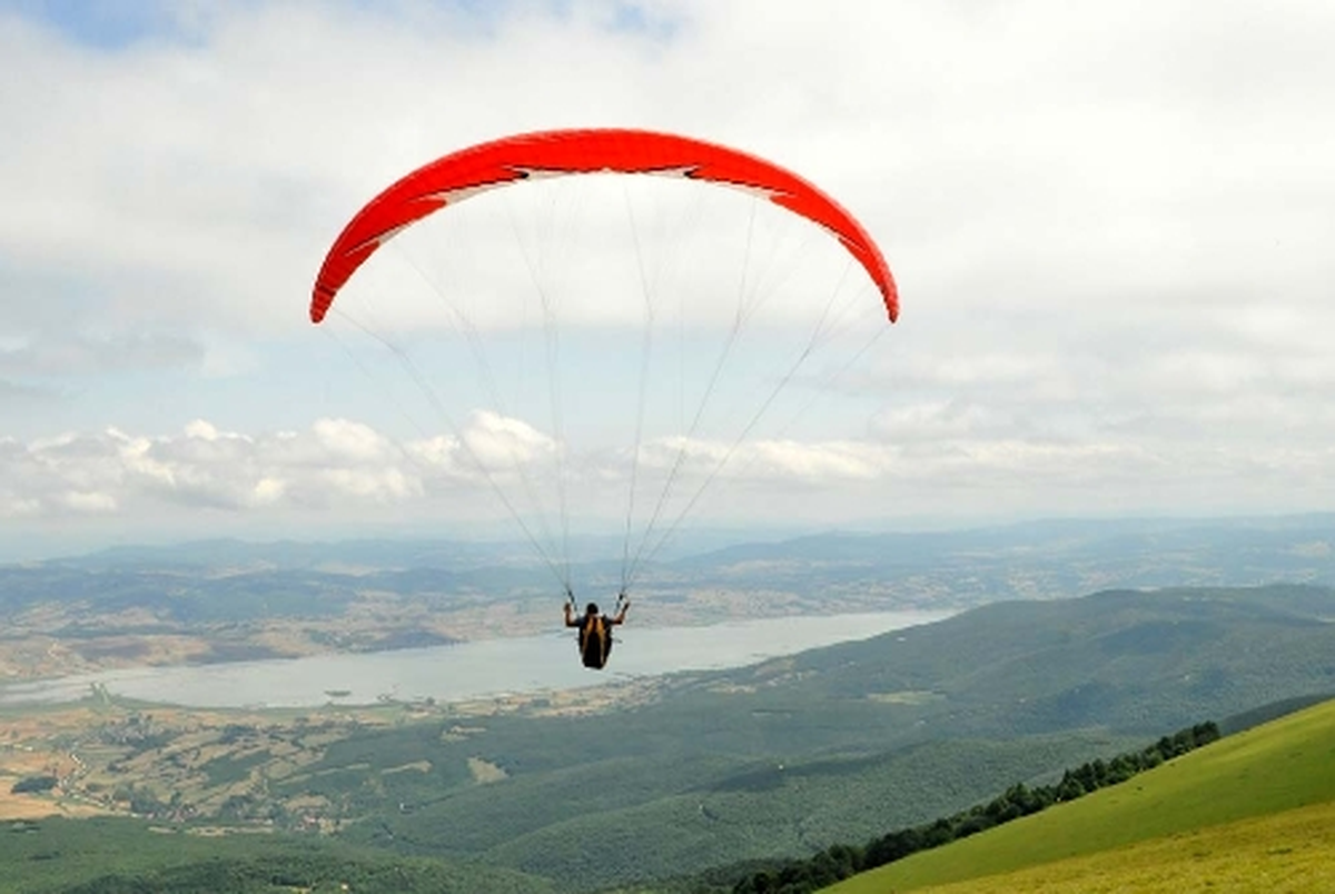 Osmaniye\'de Yamaç Paraşütü Etkinliği
