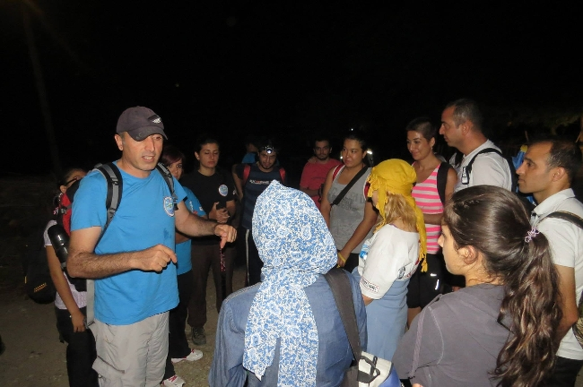 Prodoss'tan Karaisalı'da Gece Yürüyüşü