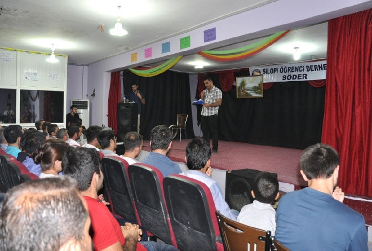 Silopi\'de Tiyatro Gösterimi