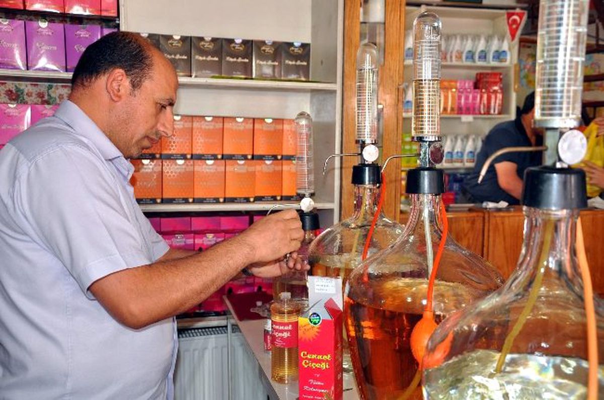 Sivas\'ta Bir Firma 20 Farklı Kolonya Çeşidi Üretiyor