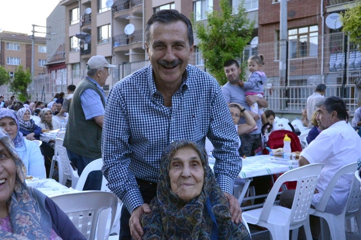 Sokak İftarları Komşuluk İlişkilerini Canlandırıyor