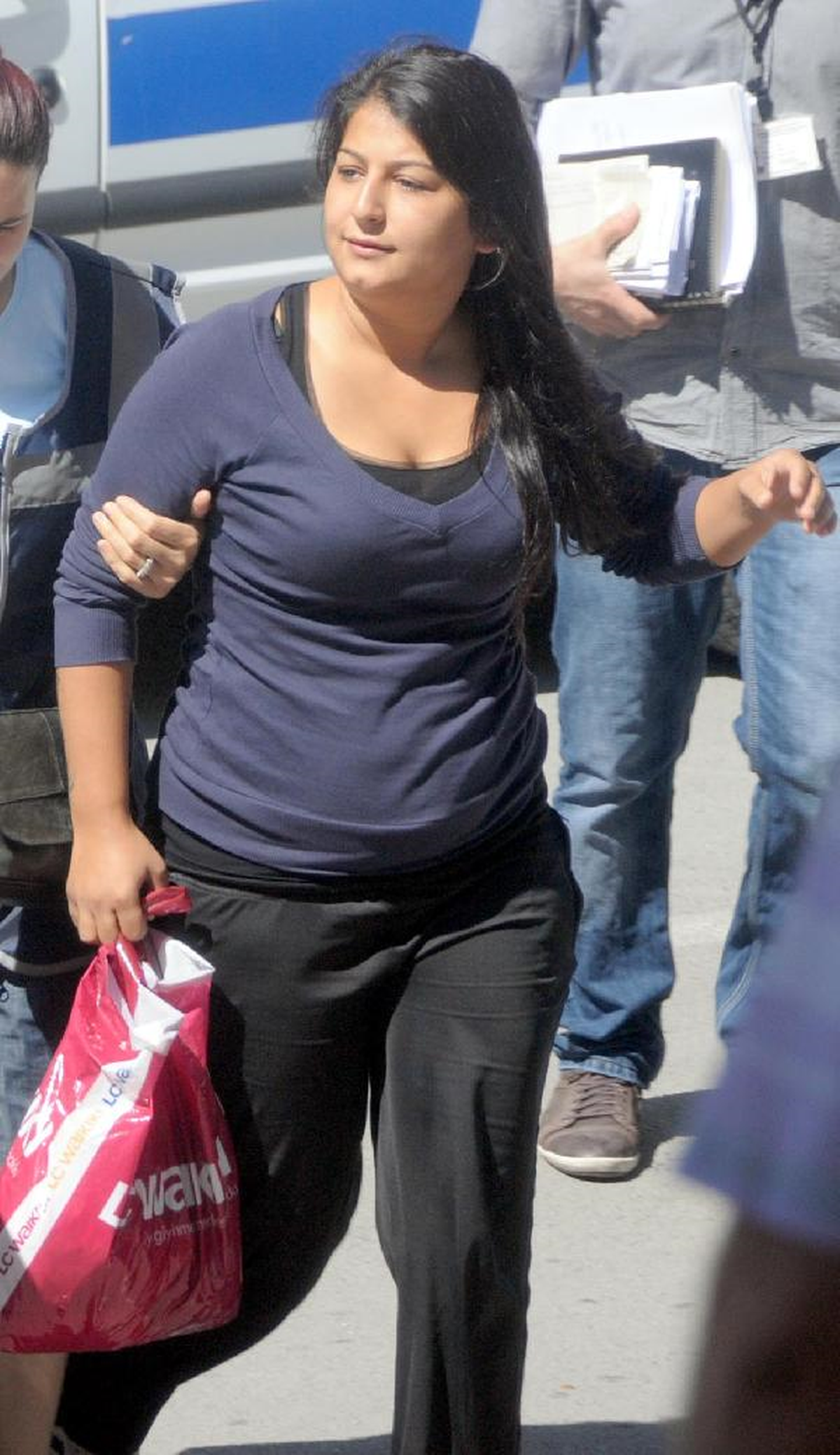 Uyuşturucuyla Yakalanan 2 Kadın Birbirlerini Suçladı
