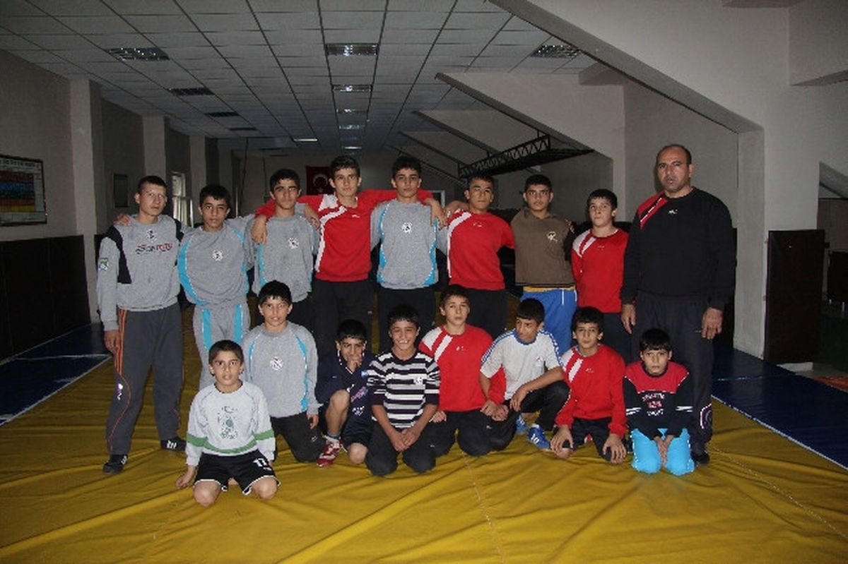 Adıyamanlı Güreşçiler Kampa Gidiyor