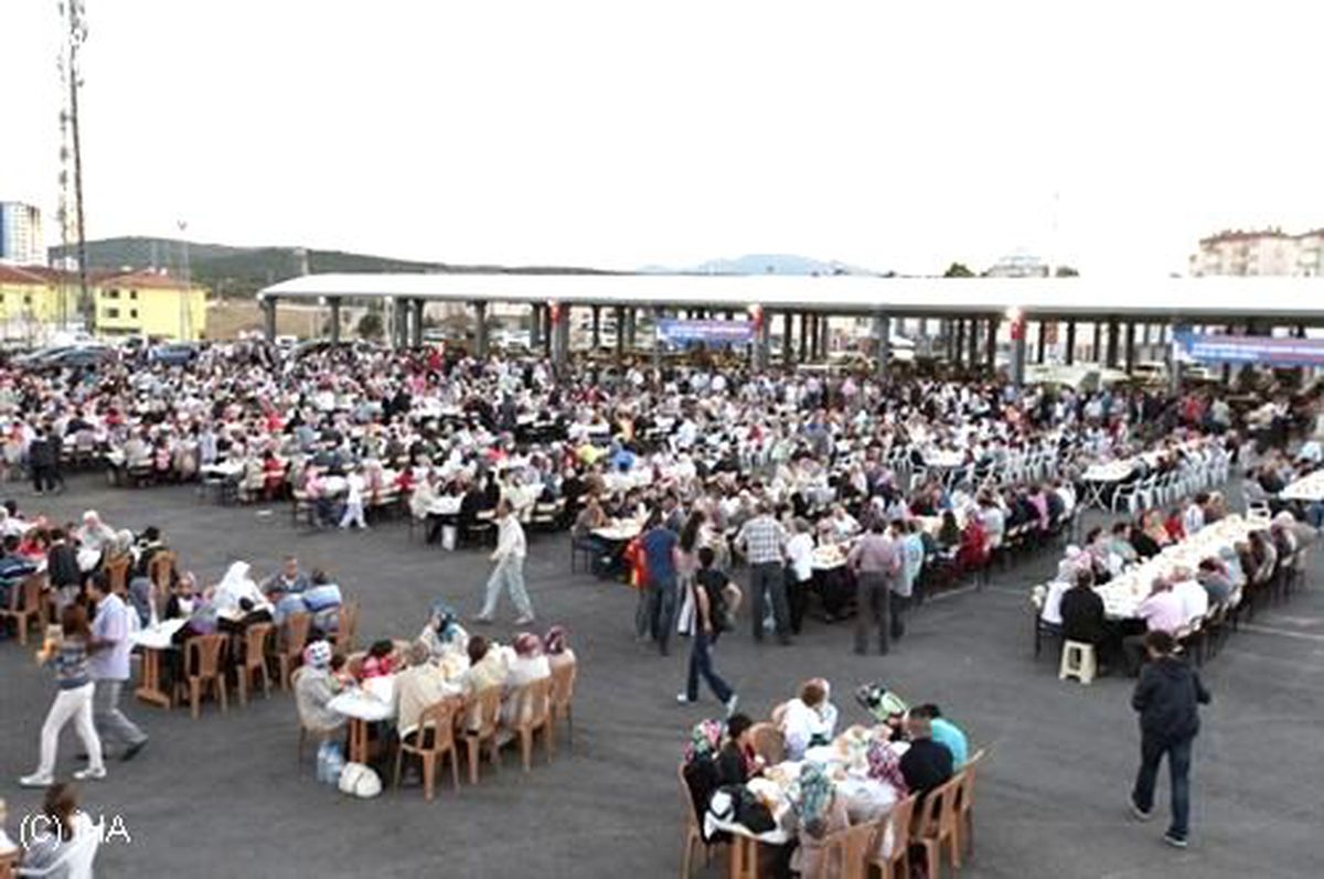 AK Parti\'nin Mahalle İftarları Sona Erdi