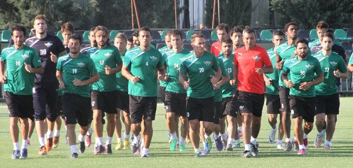 Akhisar Belediyespor Bayram İznine Ayrıldı