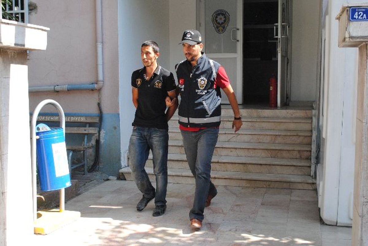 Aranan Zanlı Dilenirken Yakalandı