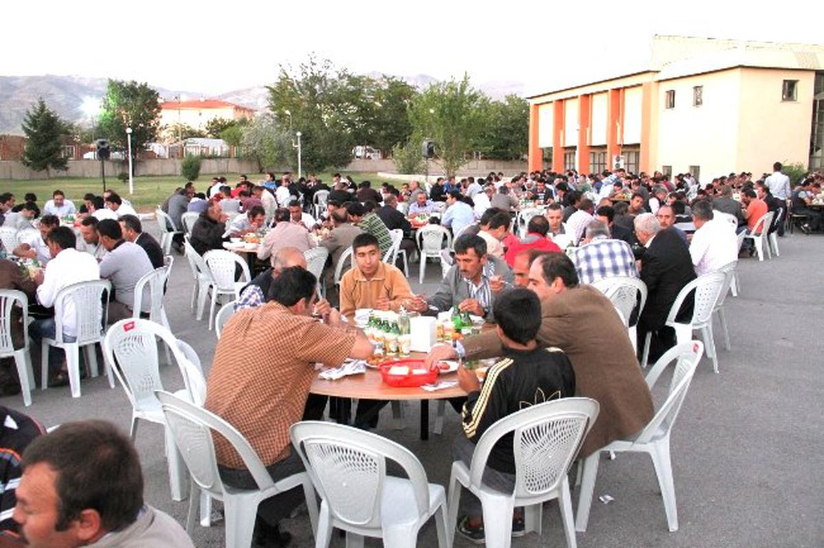 Erzincan Belediye Personeli İftarda Buluştu