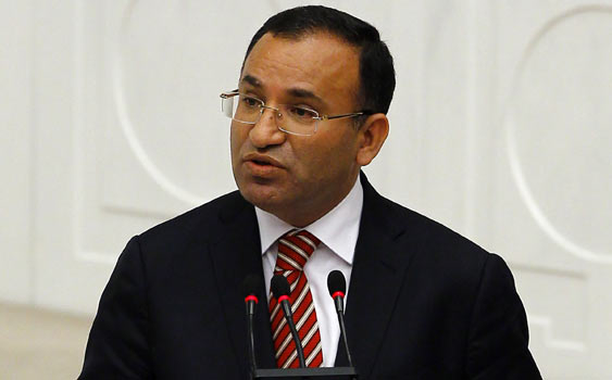Bozdağ Öğrencilere Harç Müjdesini Twıtter\'den Verdi