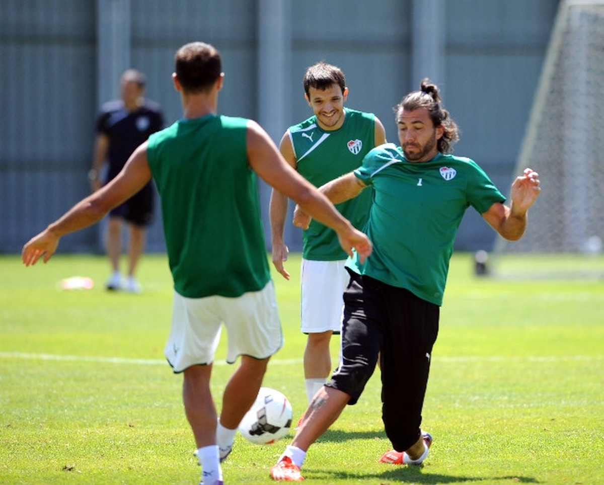 Bursaspor, Vojvodina Maçına Hazırlanıyor