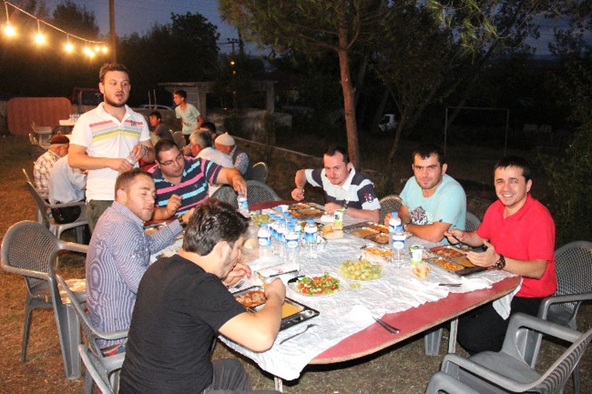 CHP Aday Adayından İftar Programı
