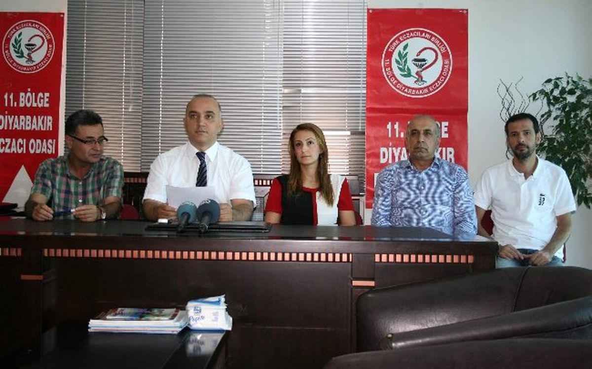 Diyarbakır Eczacı ve Tabipler Odası Suriye Kürtleri İçin İlaç Kampanyası Başlattı