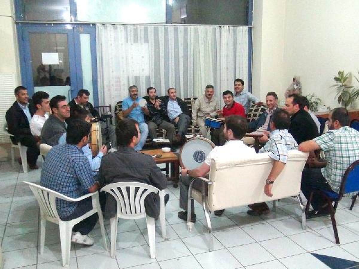 Engelliler, İftar Sonrası Fasılda Buluştu