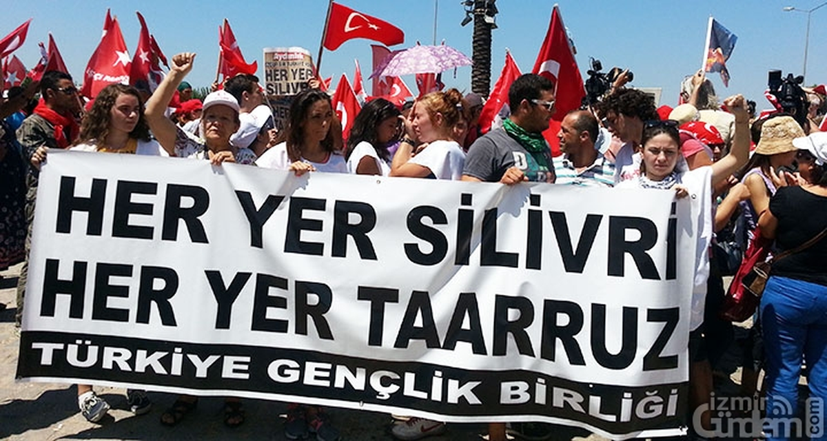 Ergenekon Kararına İzmir\'den Protesto
