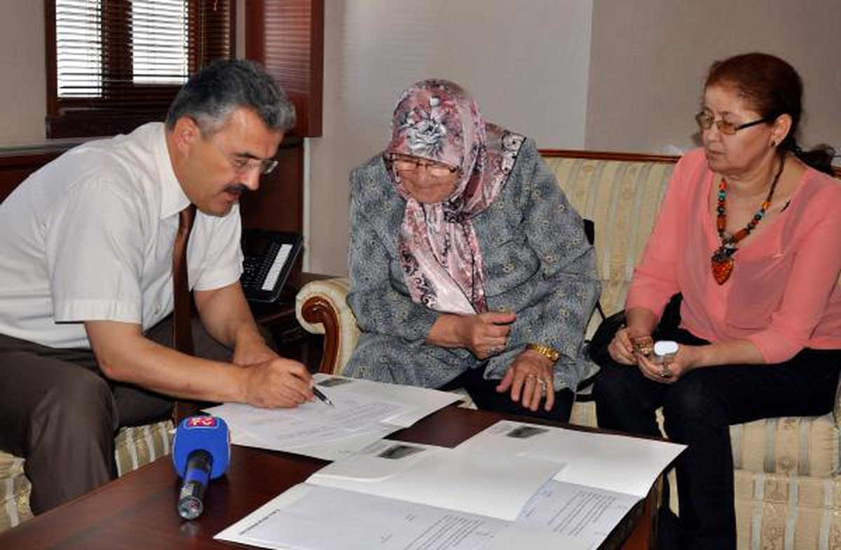 Eşinin Okul Vasiyeti İçin 350 Bin Lira Bağışladı