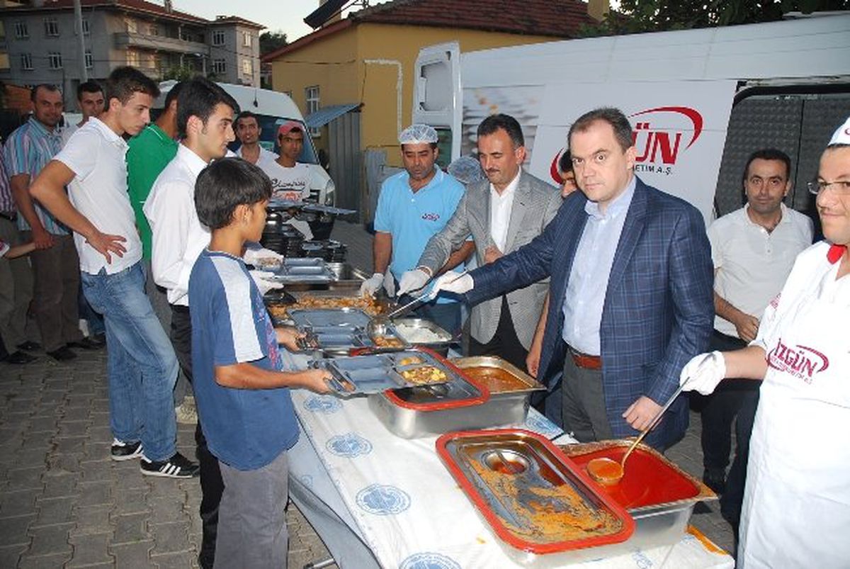 Gemlik Belediyesinden İftar