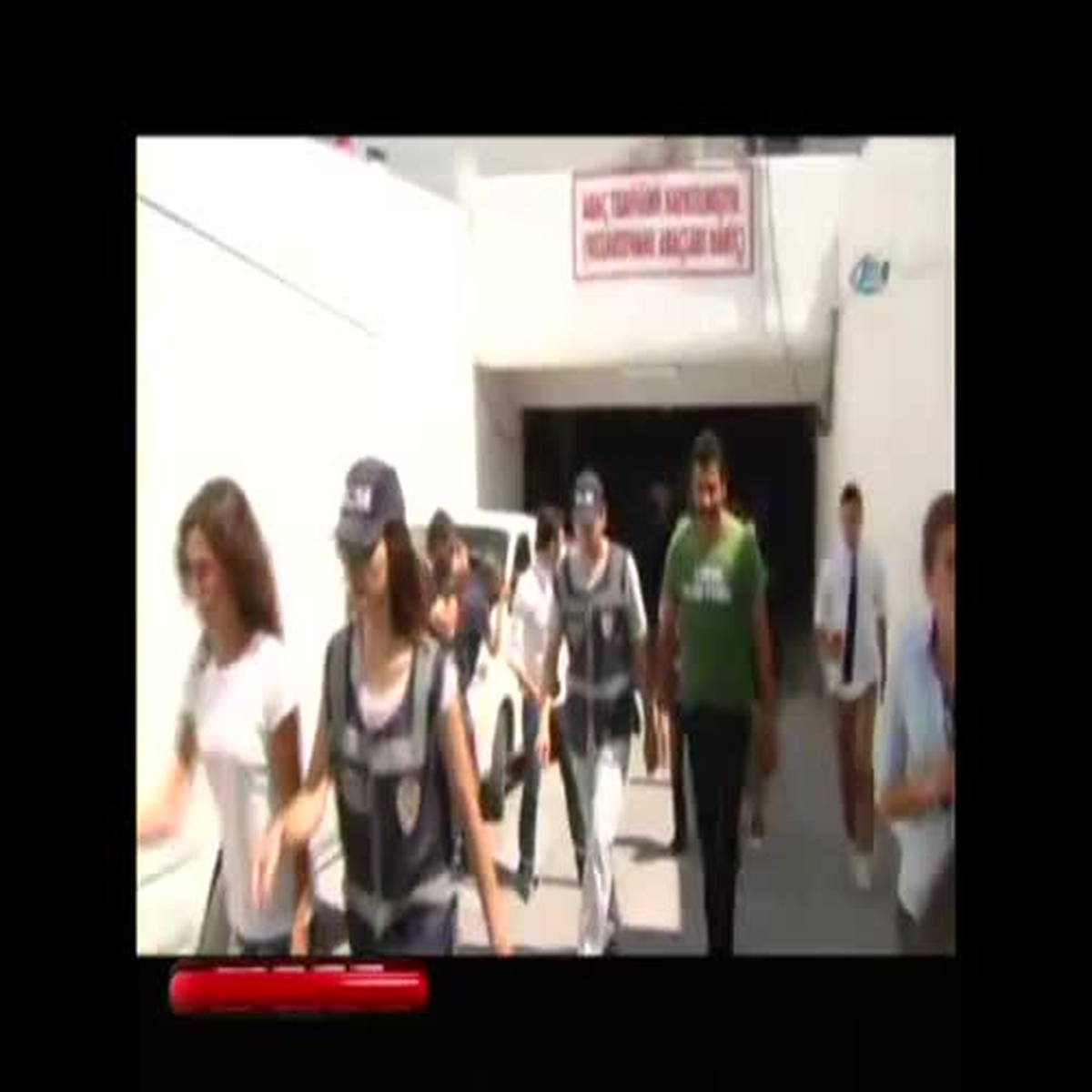 Gözaltındaki Ünlü İsimler Sağlık Kontrolüne Çıkarıldı