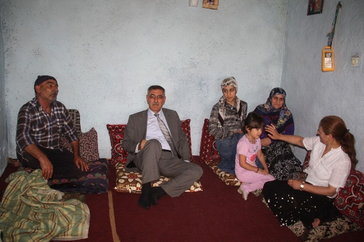 Hakkari Belediyesi 500 Aileyi Sevindirdi