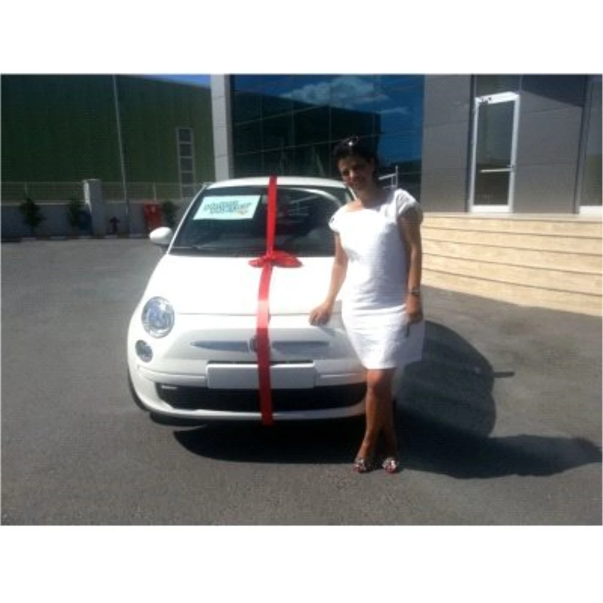 Helen Harper Fiat 500 Kazandırdı