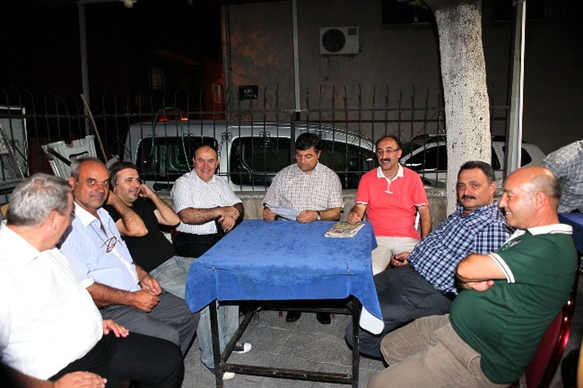 İzmirli Makedonya Göçmenleri\'nin İftar Buluşması