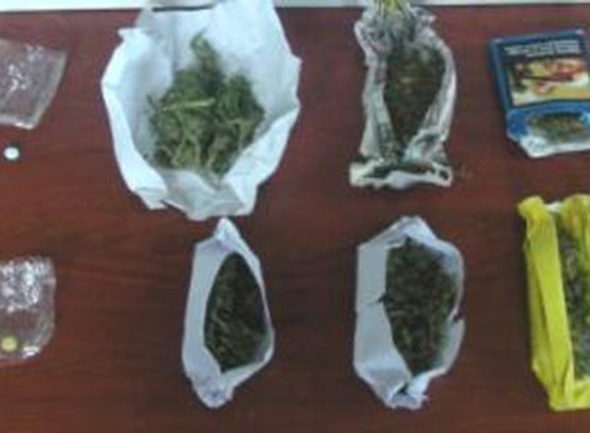 Kars\'ta 225 Gram Kenevir Ele Geçirildi