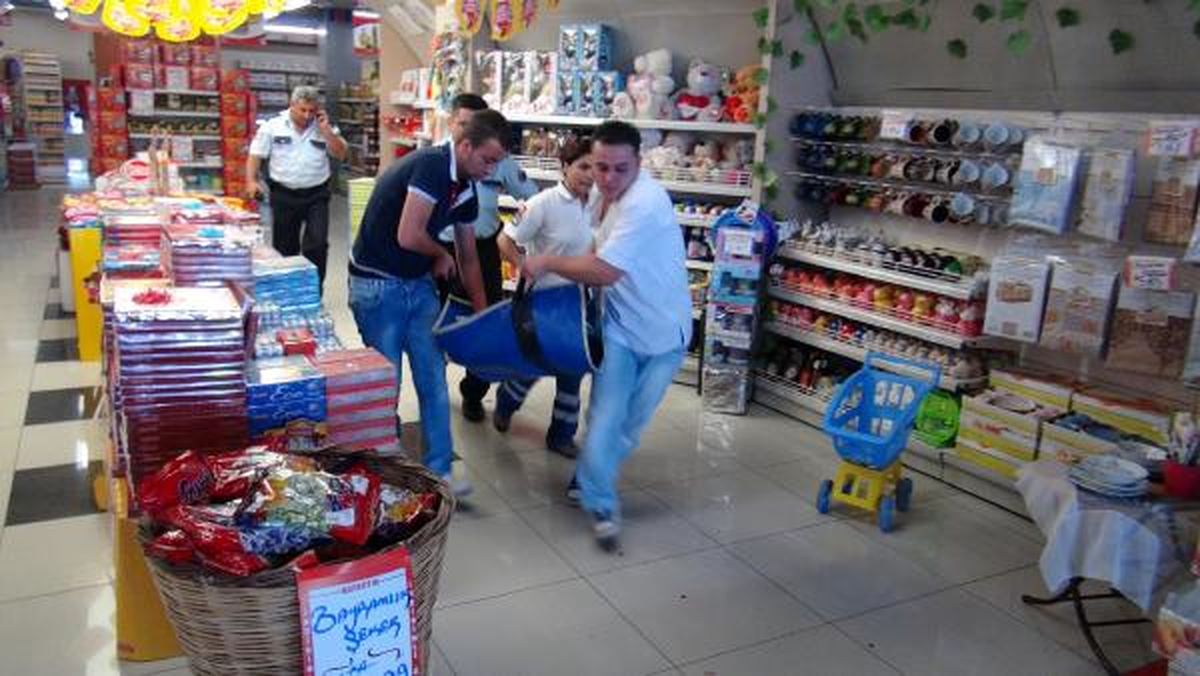 Bartın\'da \'Kız Arkadaşıma Neden Baktın\' Kavgası: 4 Yaralı
