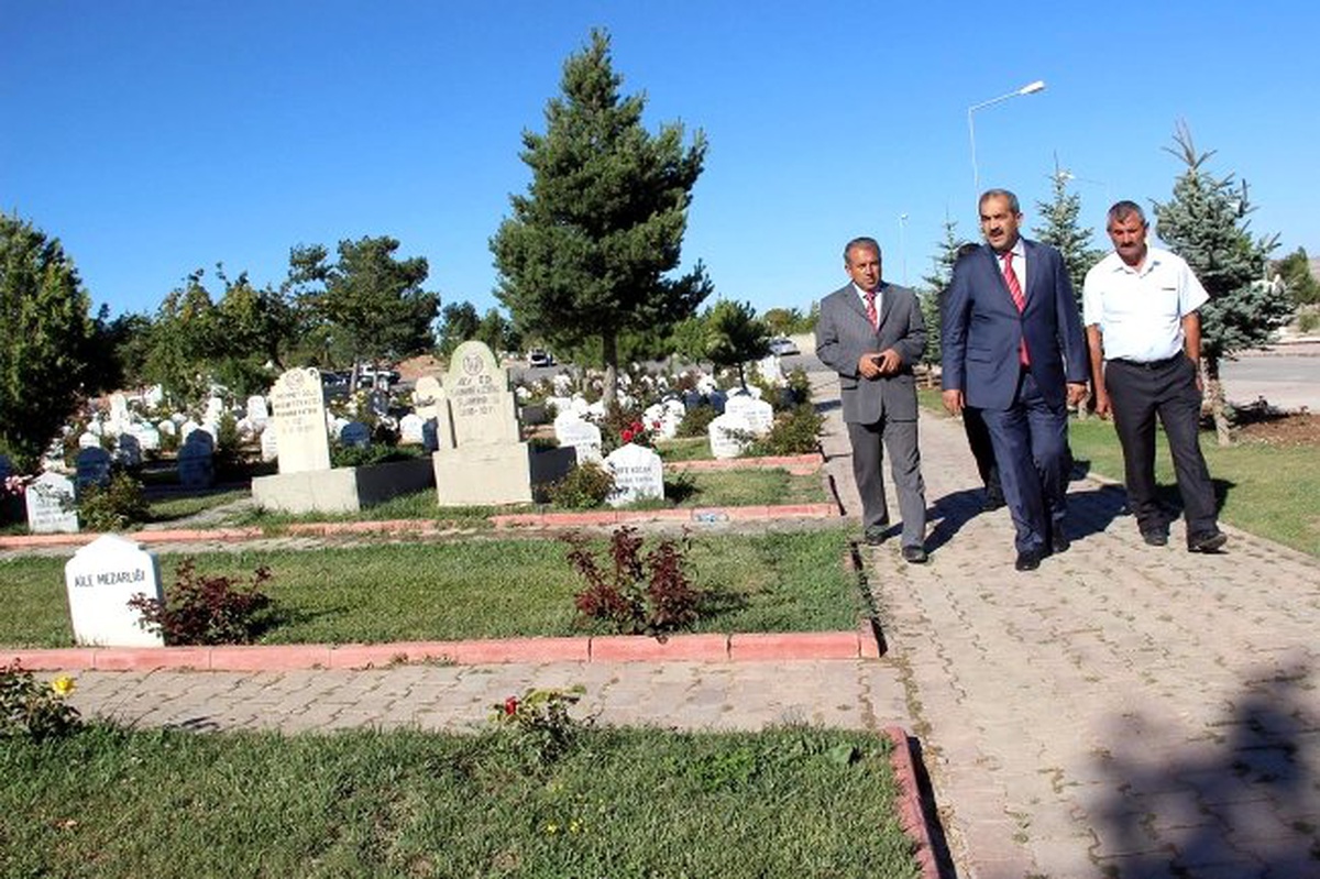 Mezarlıklar Bayram Ziyaretlerine Hazır