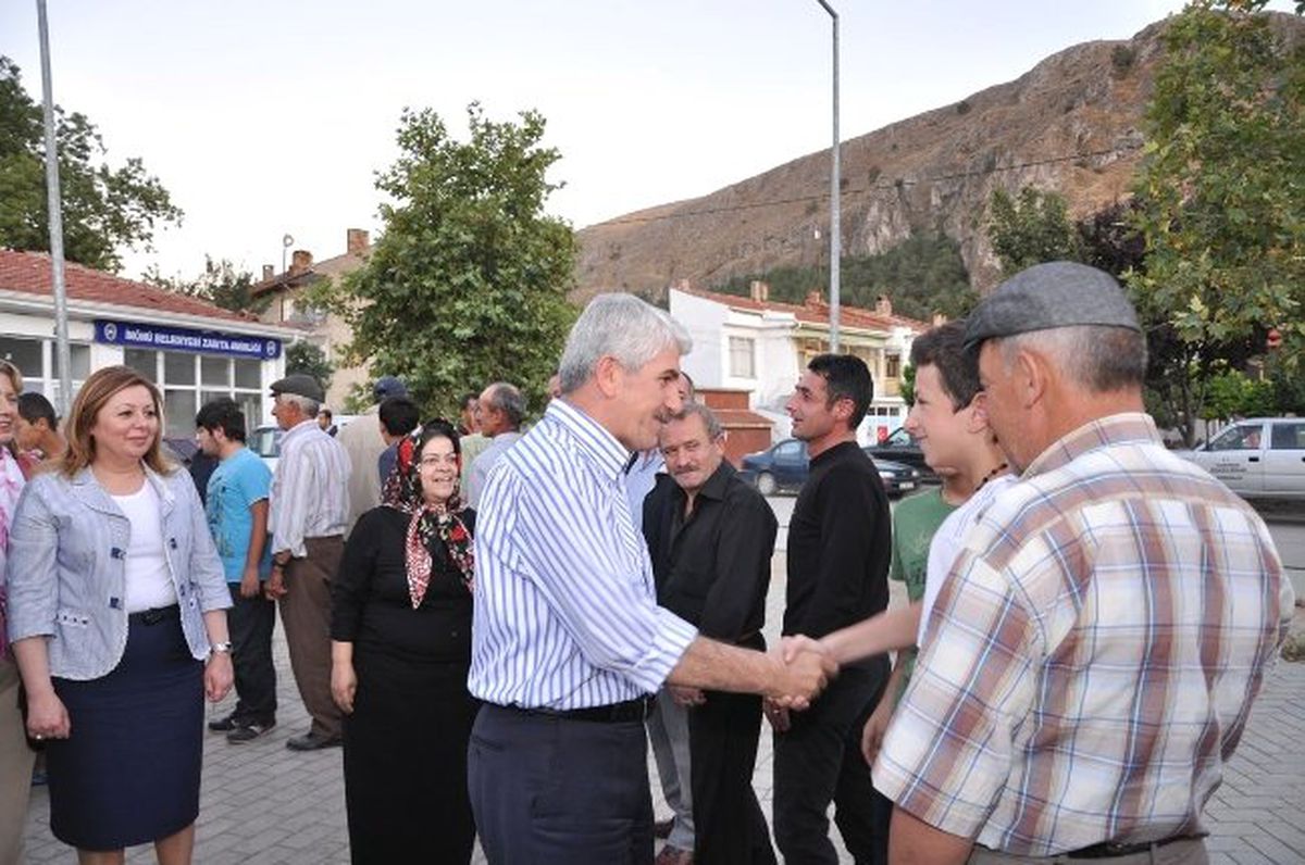 Milletvekili Can ve Başkan Sakallı İnönü\'de Vatandaşlarla Buluştu