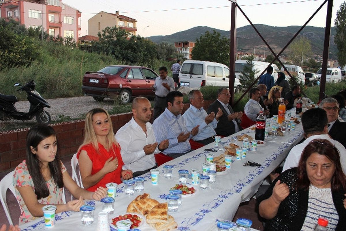 Osmaneli MHP Teşkilatı İftarda Buluştu