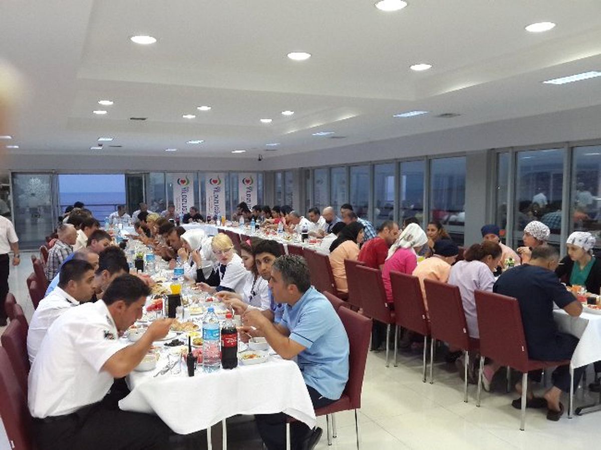 Yıldızlıgüven Hastanesi Çalışanları İftar Yemeğinde Buluştu