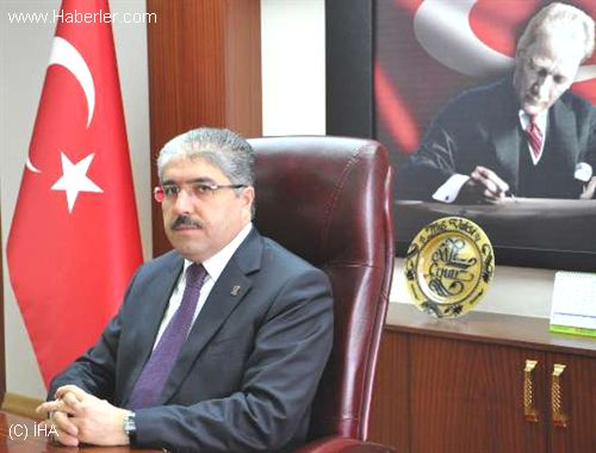 Vali Çınar, Ramazan Bayramı\'nı Kutladı