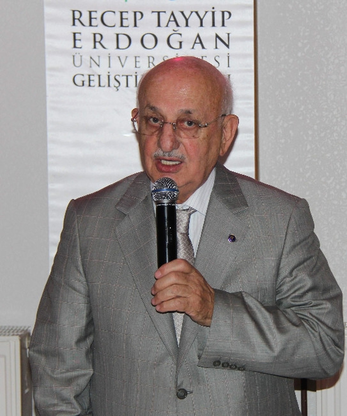 Rteü Geliştirme Vakfı Mütevelli Heyeti Başkanı İsmail Kahraman Açıklaması