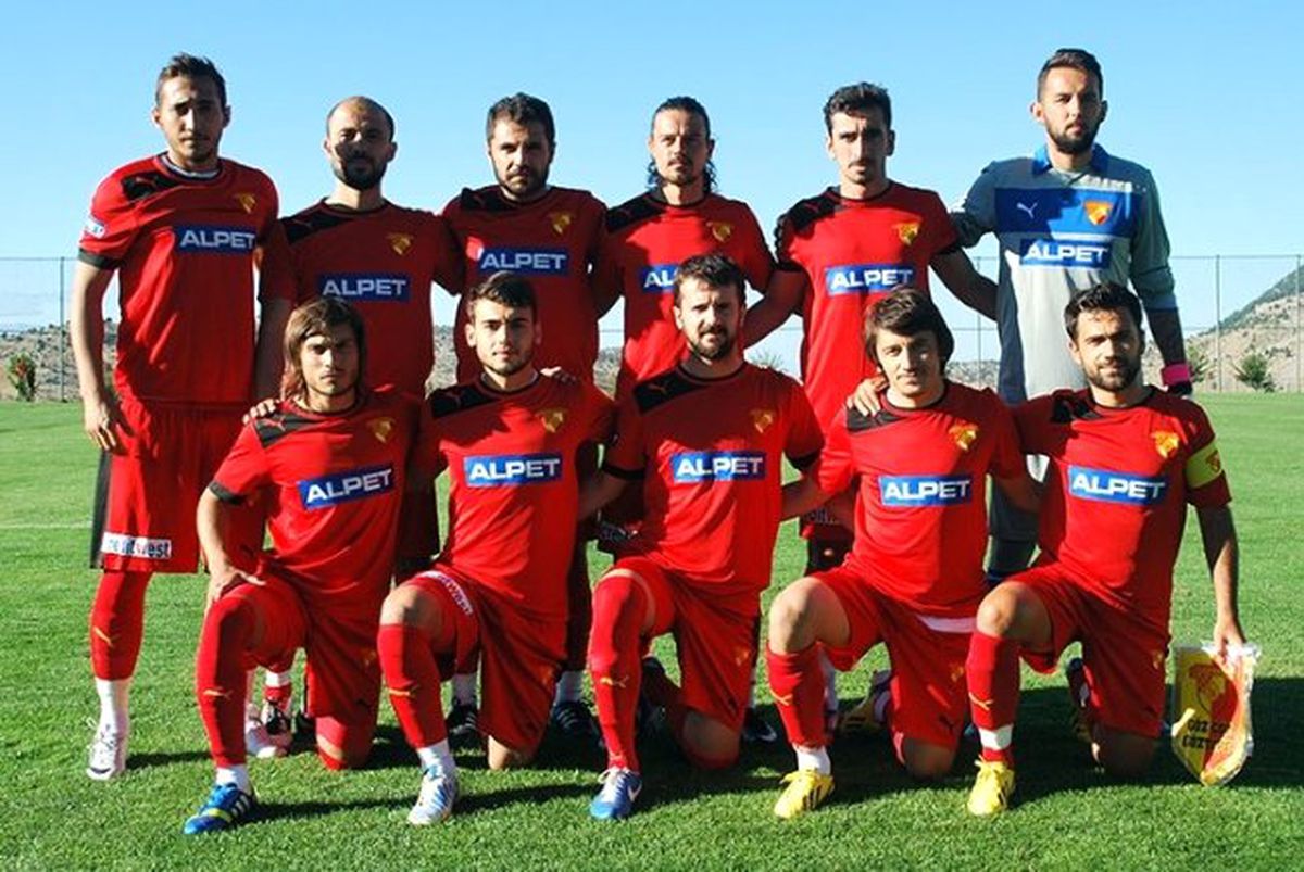 Göztepe Körfezspor\'a 2-0 Mağlup Oldu