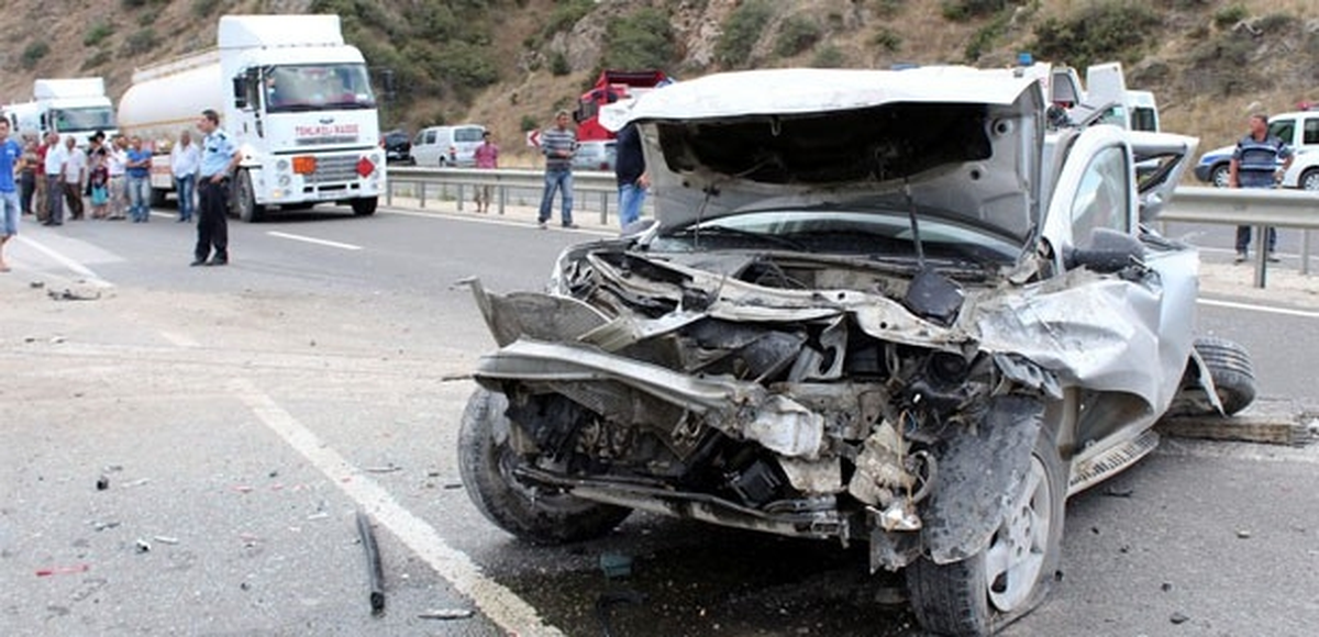 Tokat\'ta Trafik Kazası: 2 Ölü, 4 Yaralı