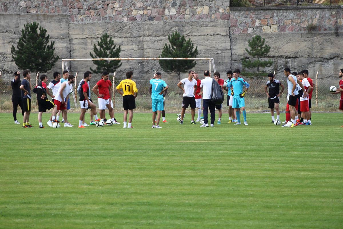 Tosya Belediyespor Topbaşı Yaptı
