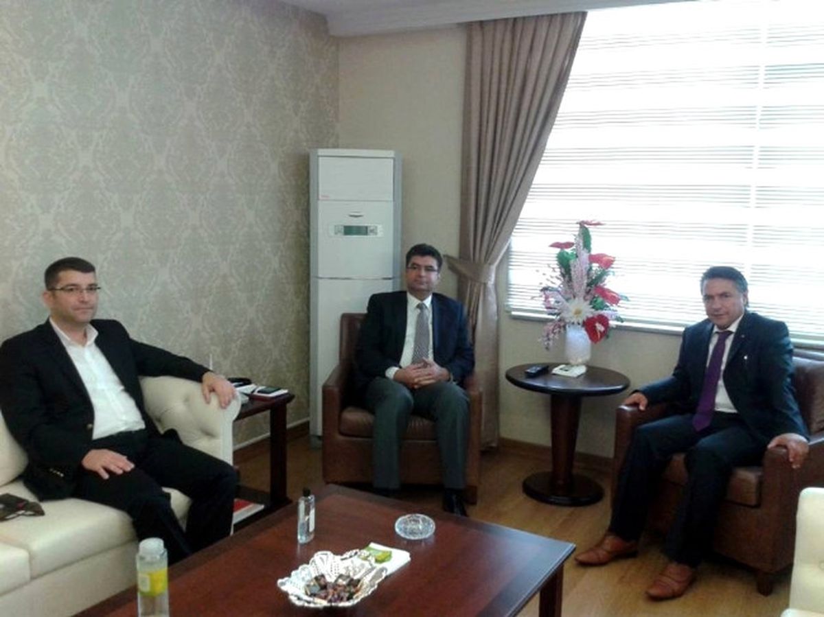 Ünal\'dan Bakan Yardımcısına Ziyaret
