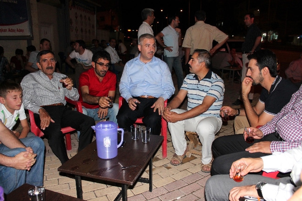 Vekil Yetiş, Kahta\'da Vatandaşlarla Sohbet Etti
